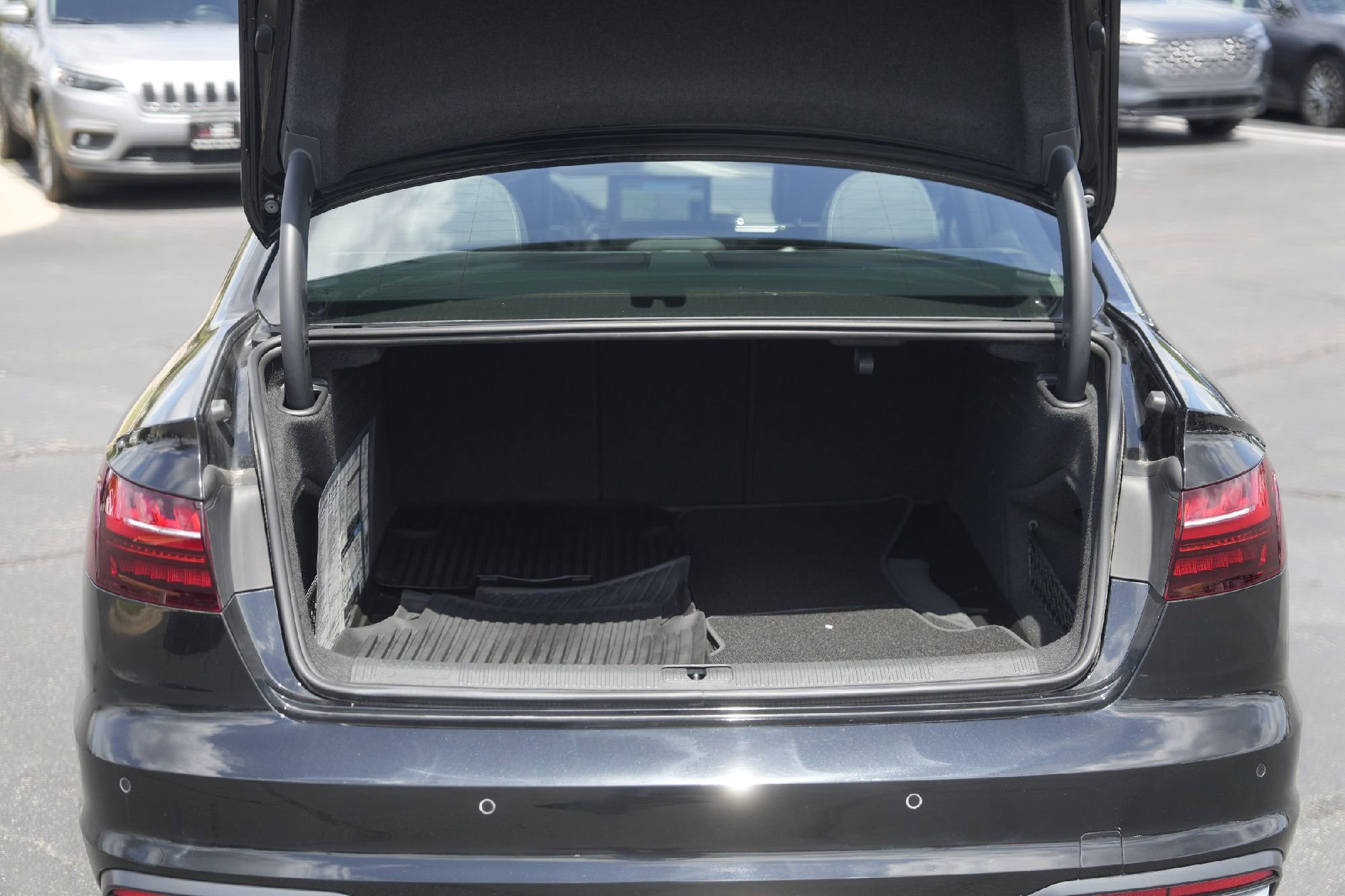 Used 2023 Audi A4 2.0T Premium Plus w/ Premium Plus Package image 31