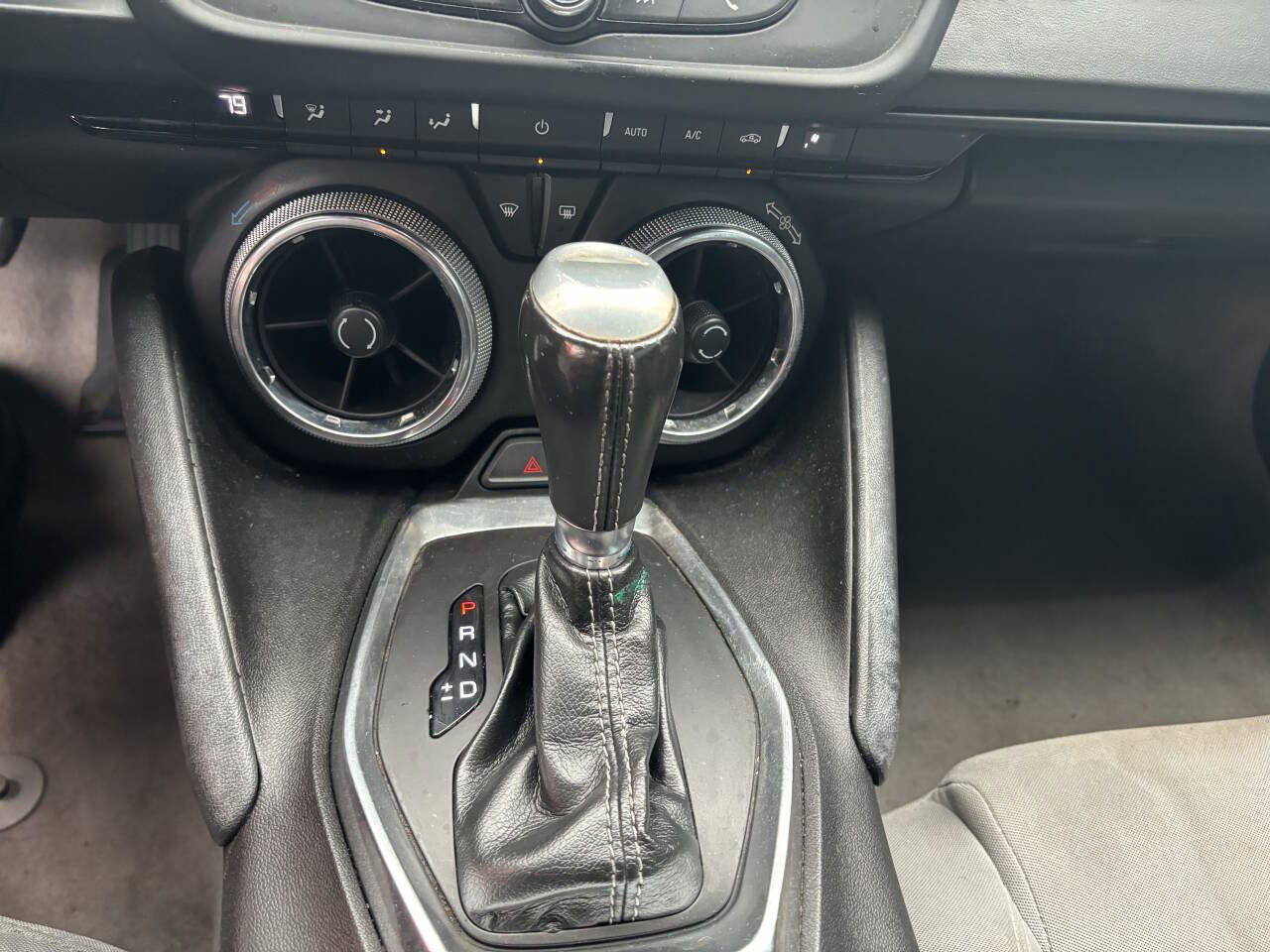 Used 2019 Chevrolet Camaro LT image 18