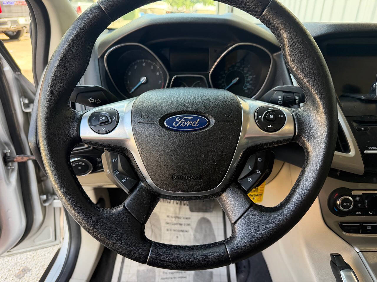 Used 2012 Ford Focus SEL FWD image 20