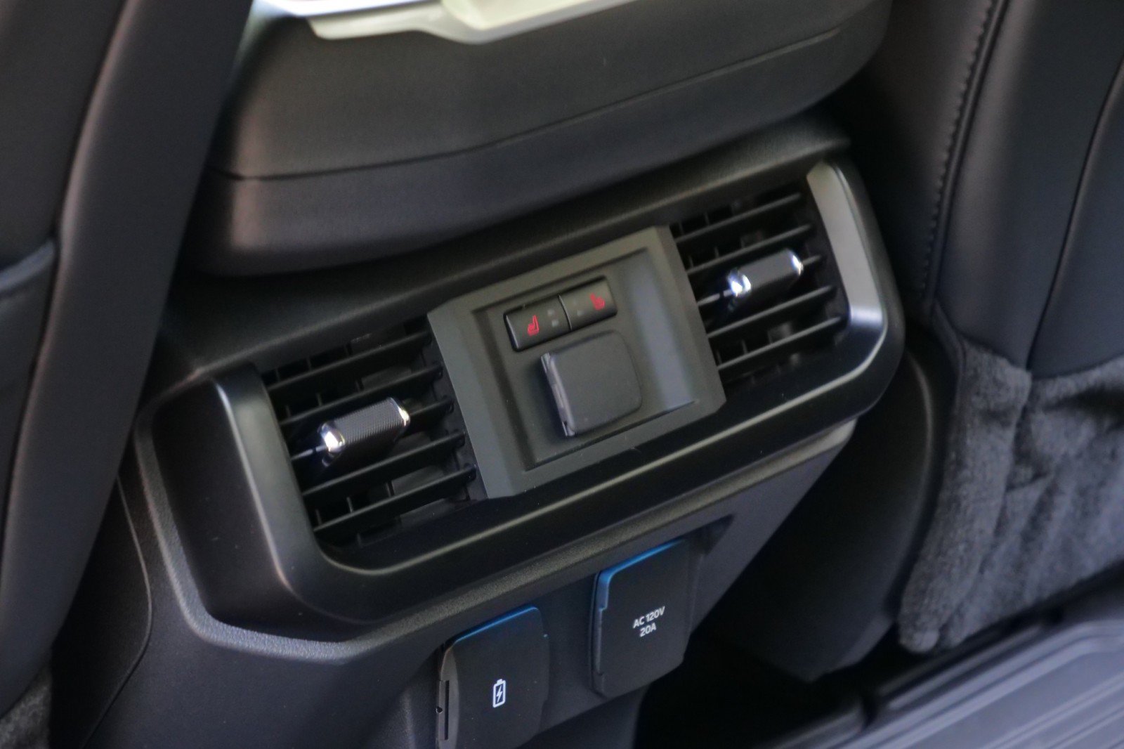 Used 2026 Ford F150 Raptor AWD/4WD image 36
