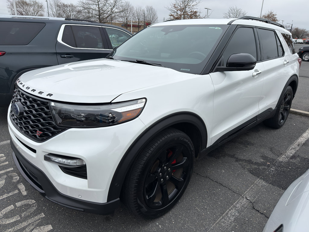 Used 2020 Ford Explorer ST w/ ST Street Pack image 3