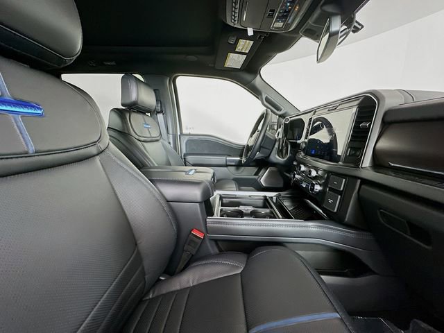 New 2026 Ford F450 Platinum w/ FX4 Off-Road Package image 30