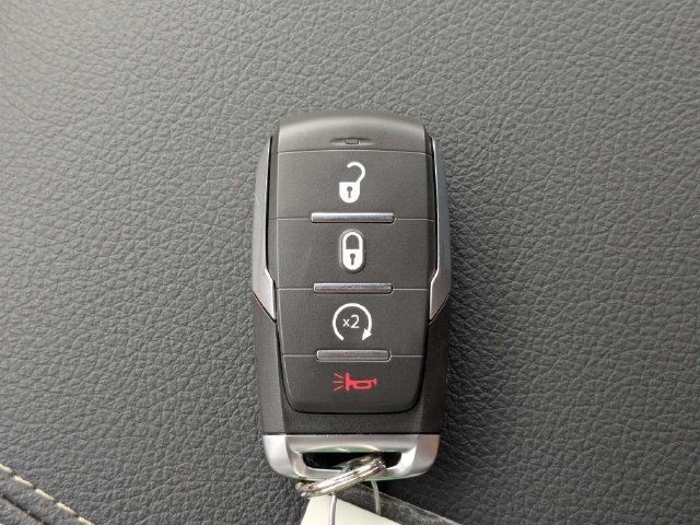 New 2026 RAM 3500 Big Horn AWD/4WD image 35