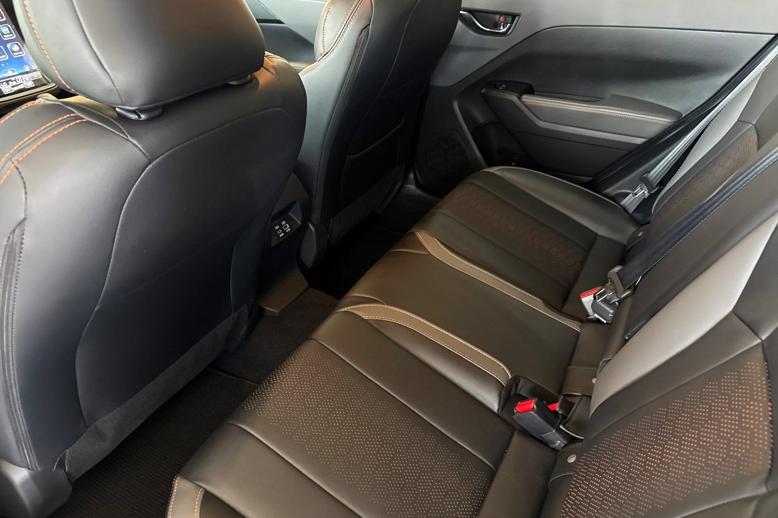 Certified 2025 Subaru Crosstrek 2.5i Limited w/ Crosstrek Mirror Package AWD/4WD image 11
