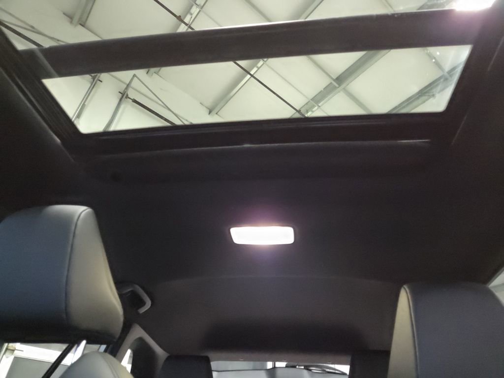 Used 2025 Toyota Corolla Cross AWD Hybrid w/ Convenience Package image 13