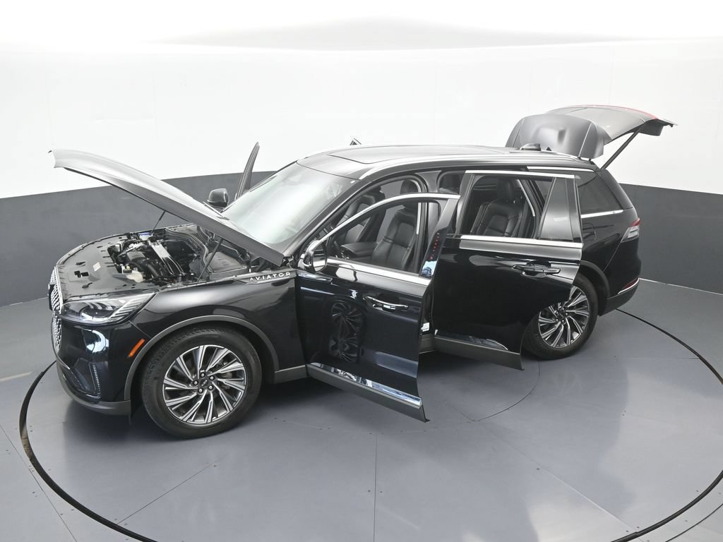 Used 2025 Lincoln Aviator 2WD image 60