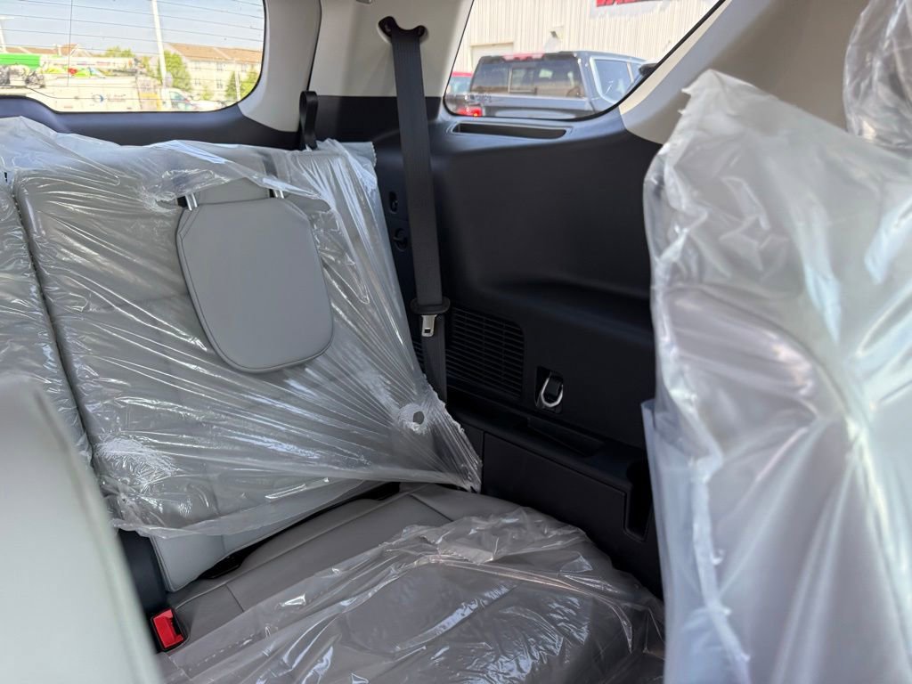 New 2026 Ford Explorer Active AWD/4WD image 46