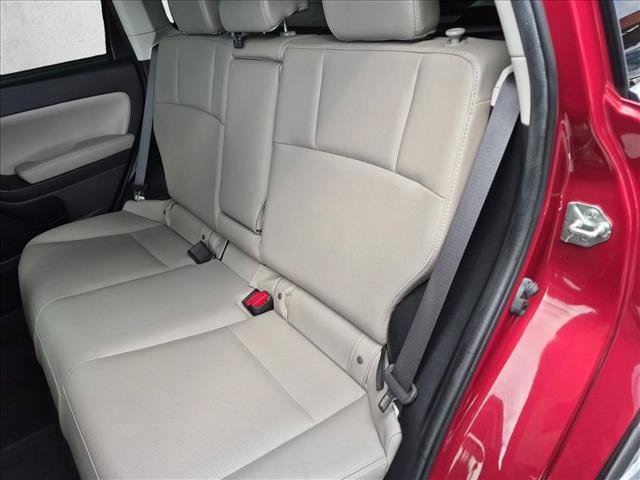 Used 2016 Subaru Forester 2.5i Limited AWD/4WD image 18