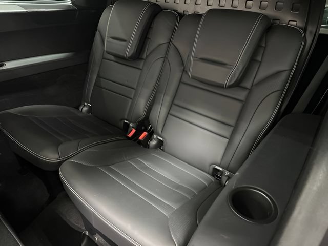 Used 2015 Mercedes-Benz GL 63 AMG 4MATIC image 31