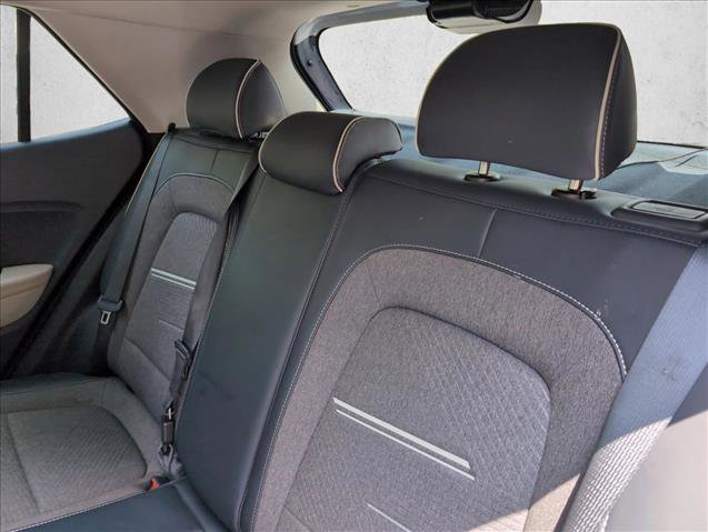 Certified 2024 Hyundai Venue Limited FWD image 17