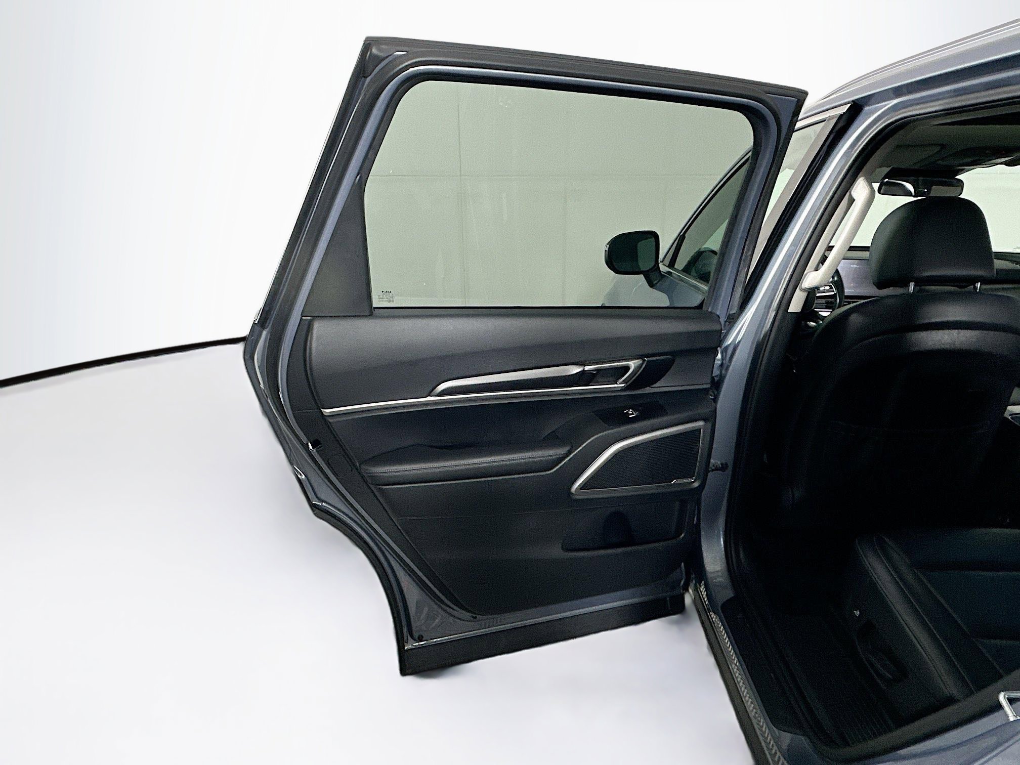 Used 2025 Kia Telluride S FWD image 26