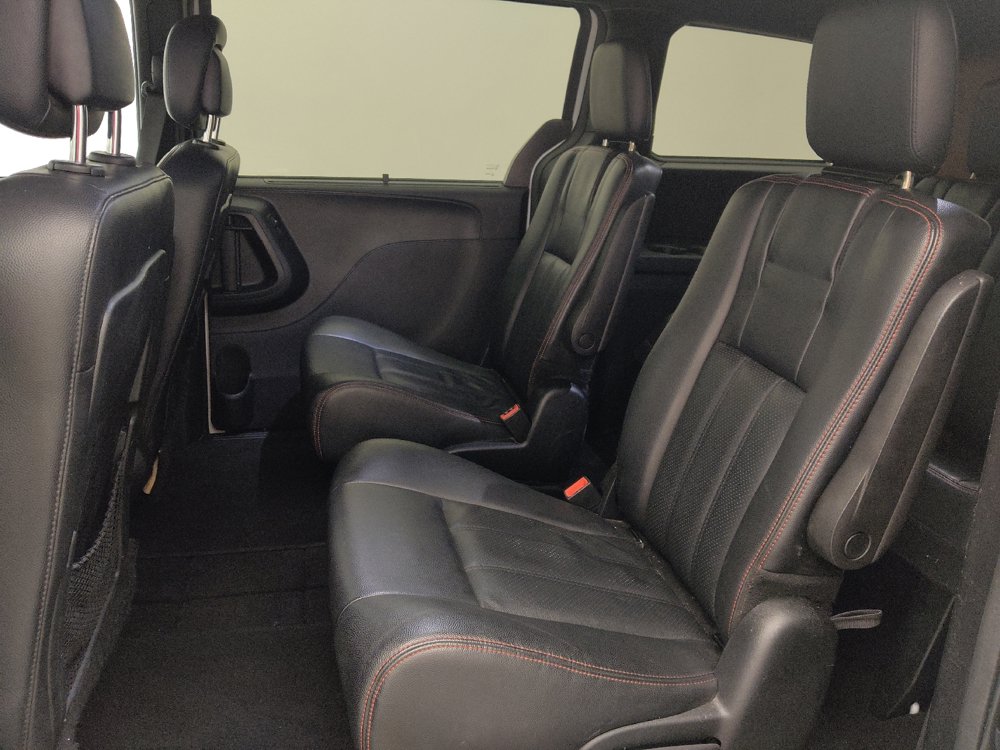 Used 2018 Dodge Grand Caravan GT FWD image 18