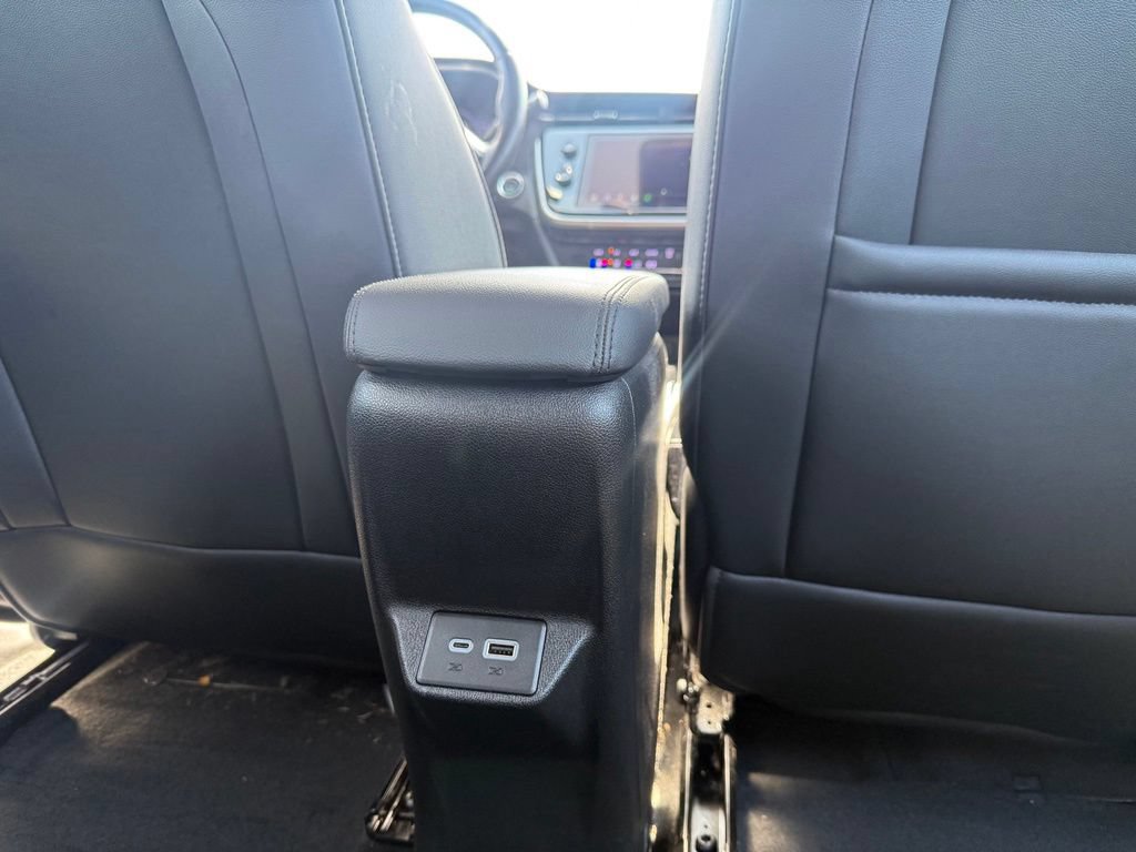 Used 2023 Chevrolet Bolt EUV LT w/ Convenience Package FWD image 25