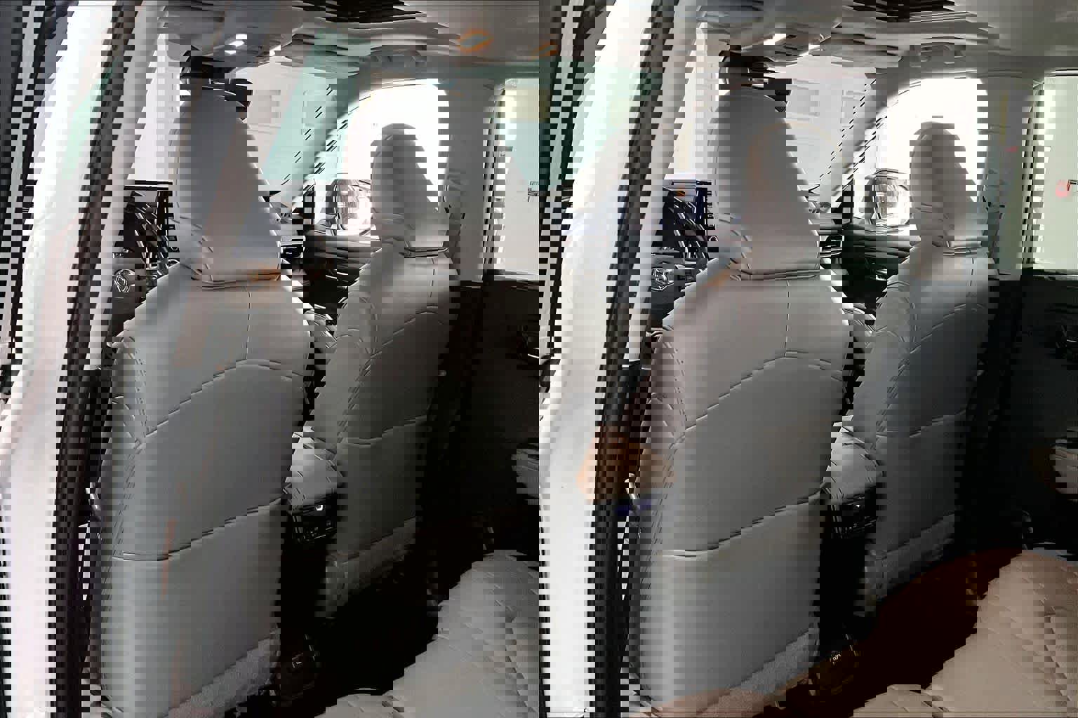 Used 2022 Toyota Highlander XLE image 11