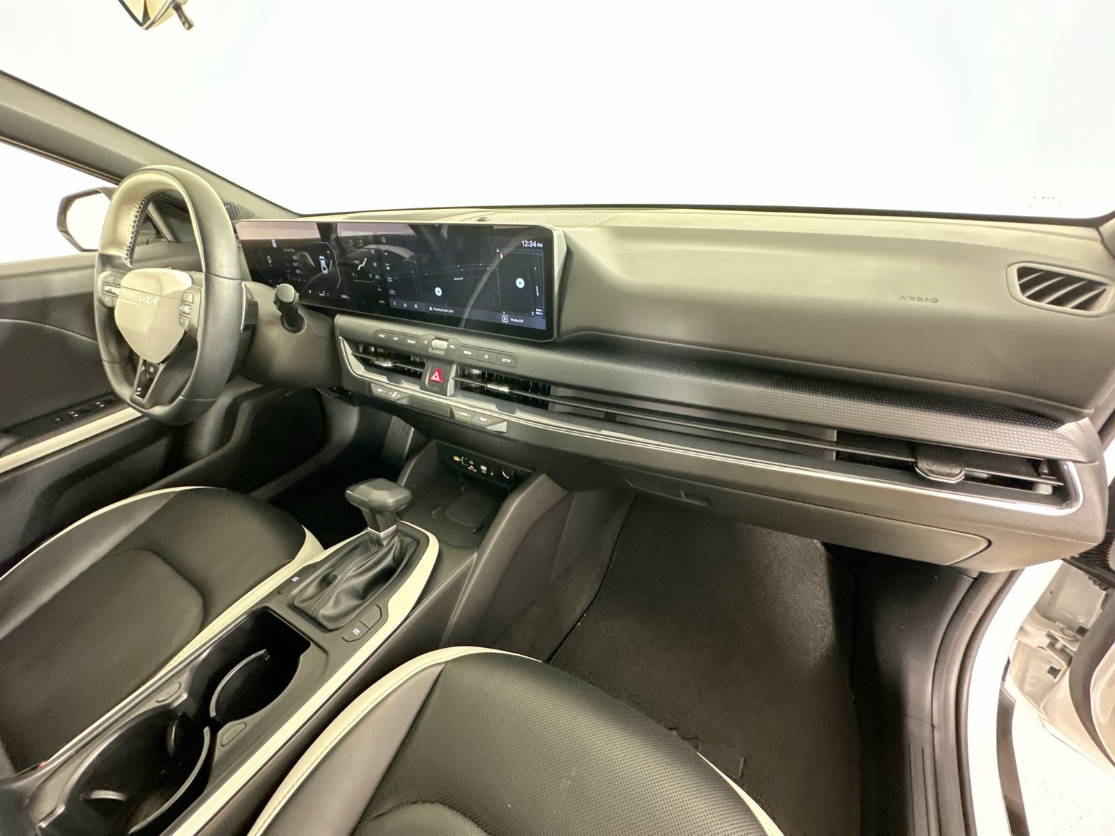 Used 2025 Kia K4 GT-Line w/ GT-Line Premium Package FWD image 43