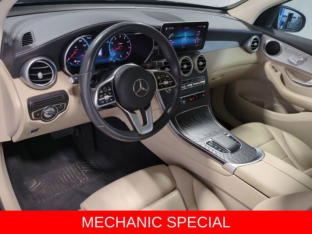 Used 2020 Mercedes-Benz GLC 300 w/ Parking Assistance Package image 10