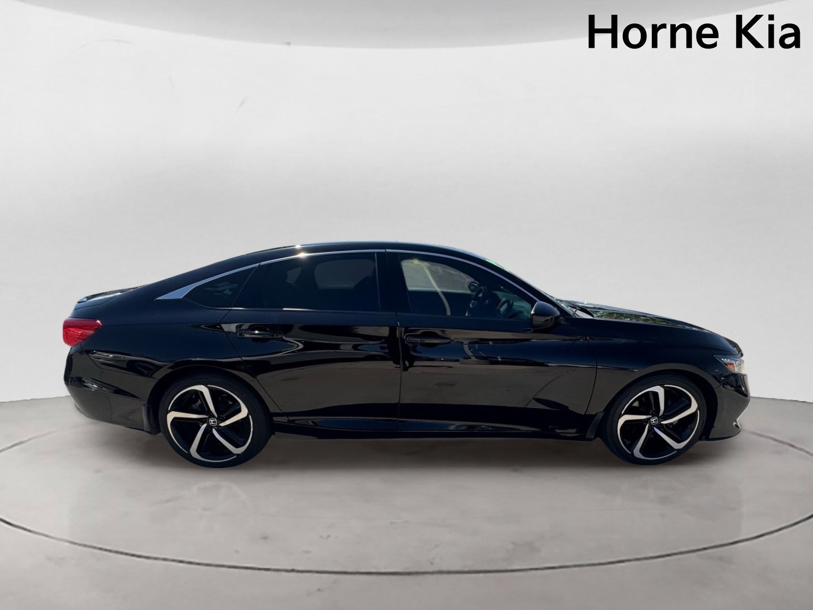 Used 2022 Honda Accord Sport image 3