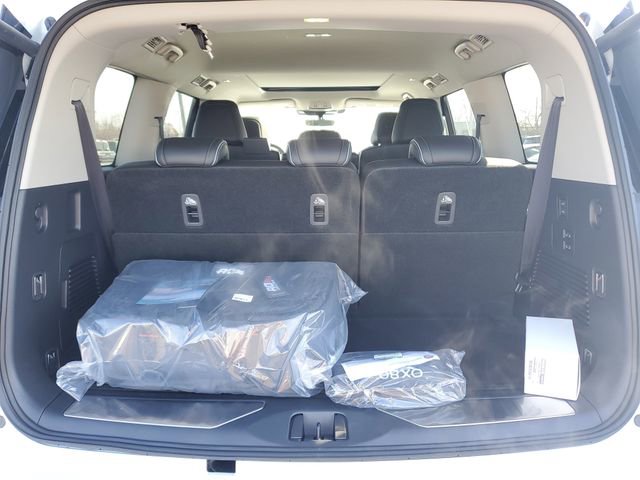 New 2026 INFINITI QX80 Luxe w/ Cargo Package AWD/4WD image 12