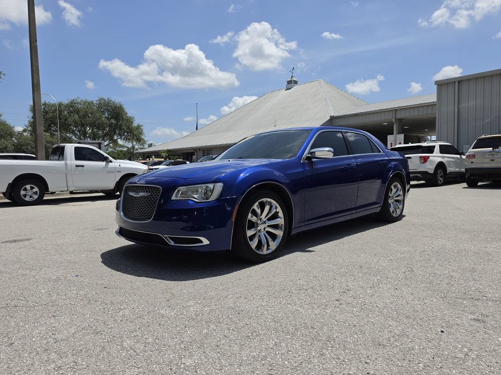 Certified 2019 Chrysler 300 Touring w/ Chrome Appearance Package RWD image 2