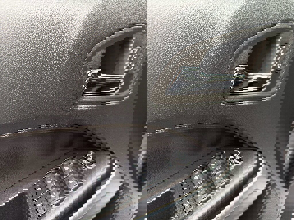 Used 2022 Chevrolet Colorado ZR2 image 12