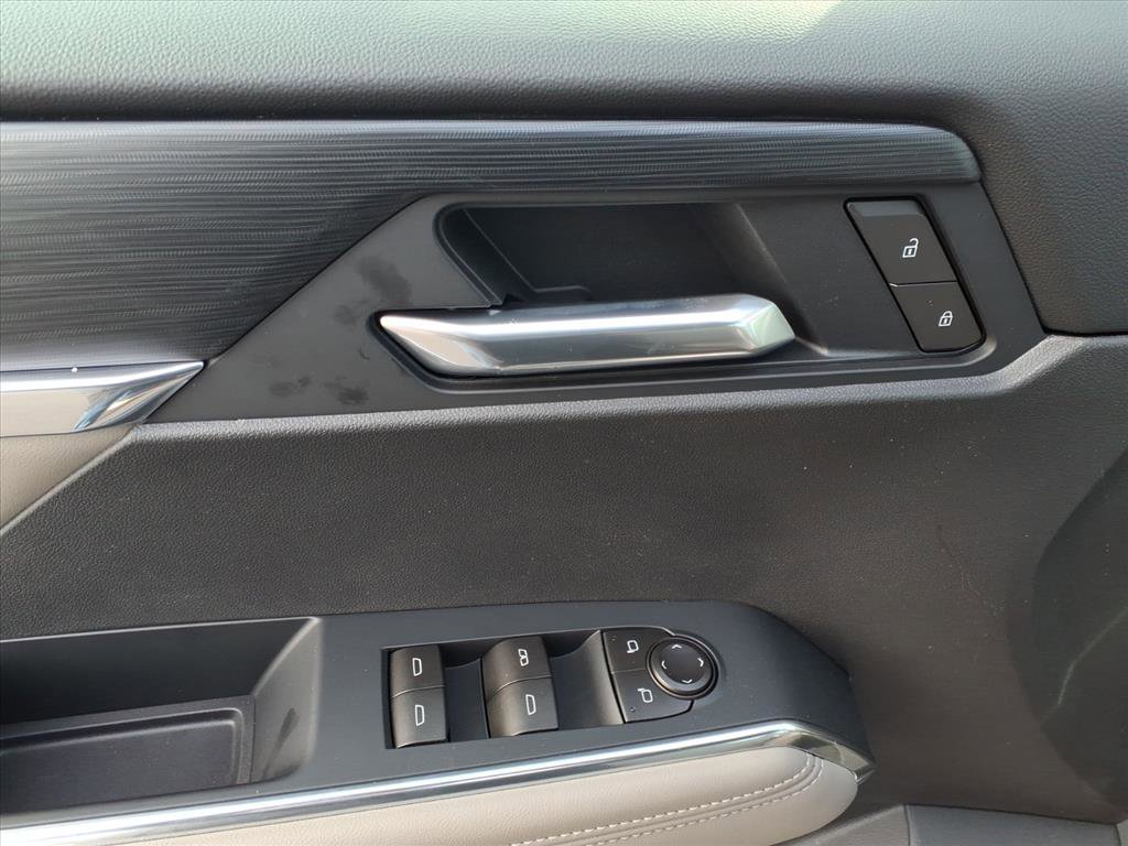 New 2026 GMC Acadia Elevation image 13