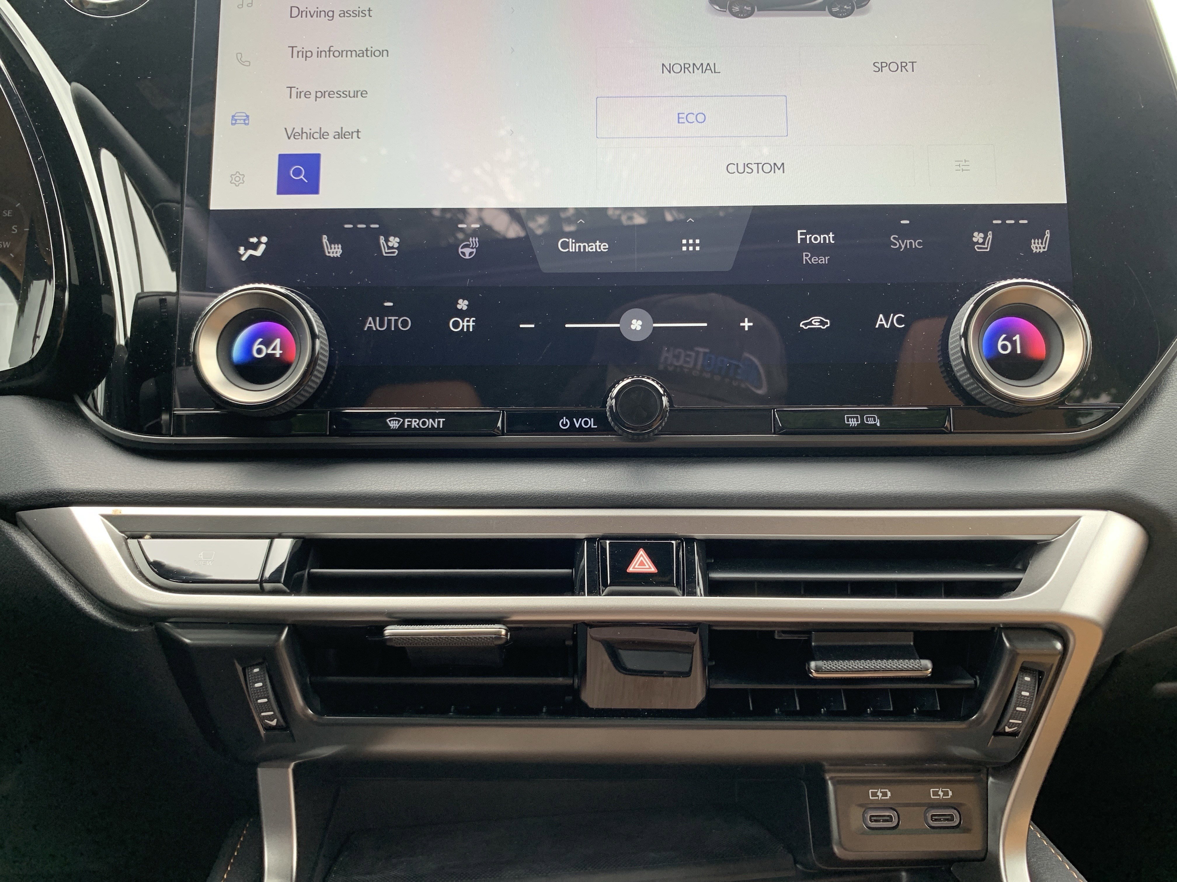 Used 2025 Lexus RX 350 Premium w/ Accessory Package (Z1) FWD image 29