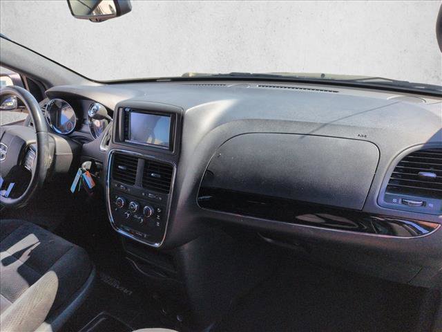Used 2014 Dodge Grand Caravan SE image 18