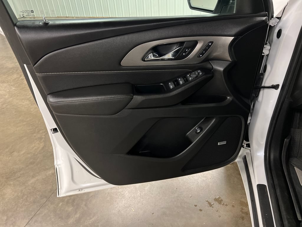 Certified 2022 Chevrolet Traverse Premier w/ LPO, Floor Liner Package AWD/4WD image 16