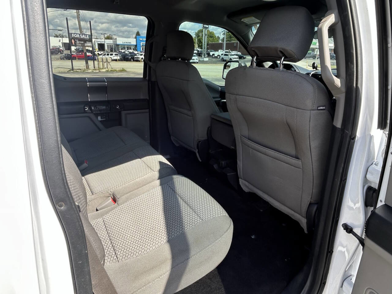 Used 2016 Ford F150 XLT w/ Trailer Tow Package image 14