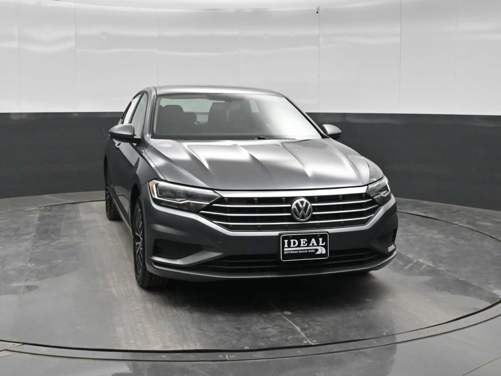 Used 2021 Volkswagen Jetta SE FWD video 2