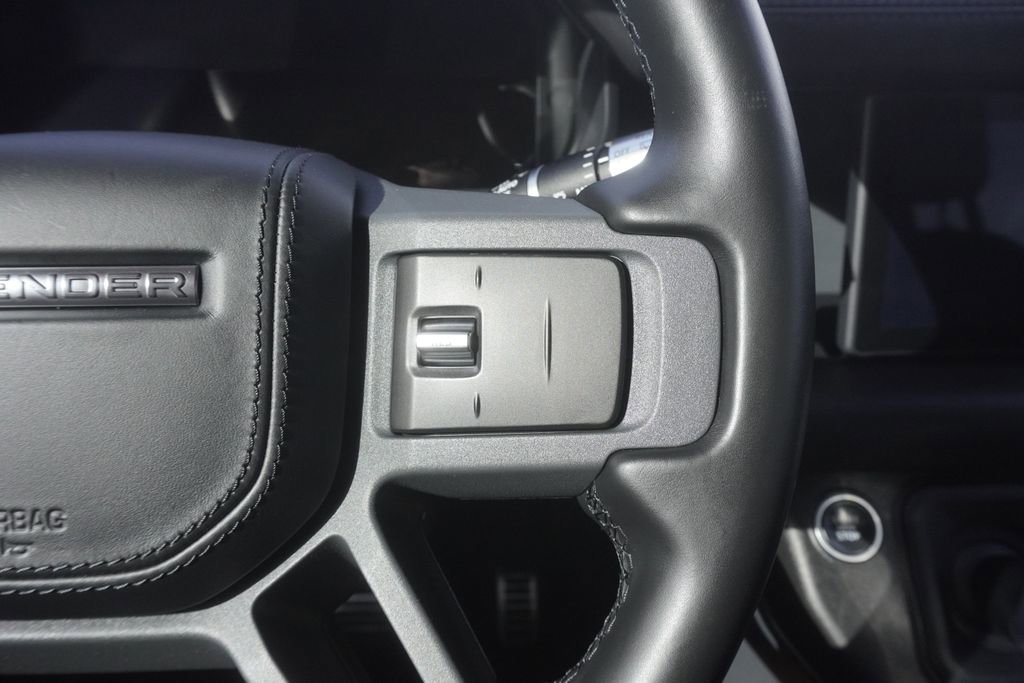Used 2020 Land Rover Defender 110 X image 13