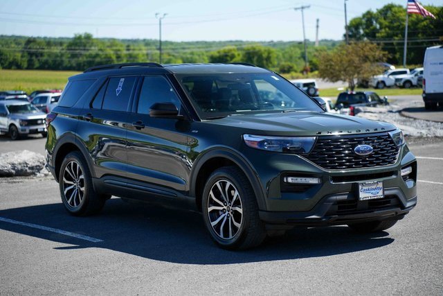 Used 2022 Ford Explorer ST-Line image 3