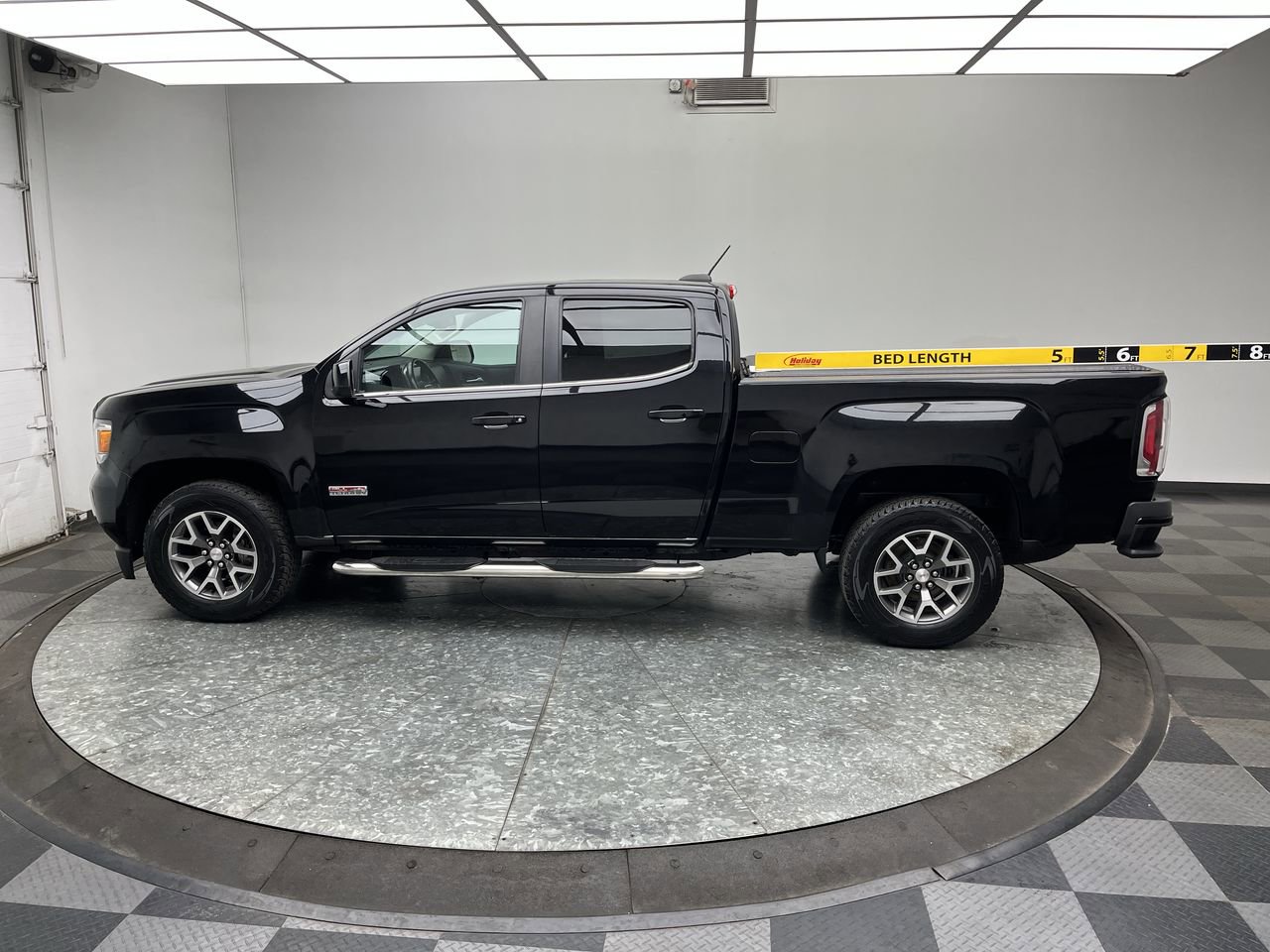 Used 2016 GMC Canyon SLE w/ All Terrain Package AWD/4WD image 7