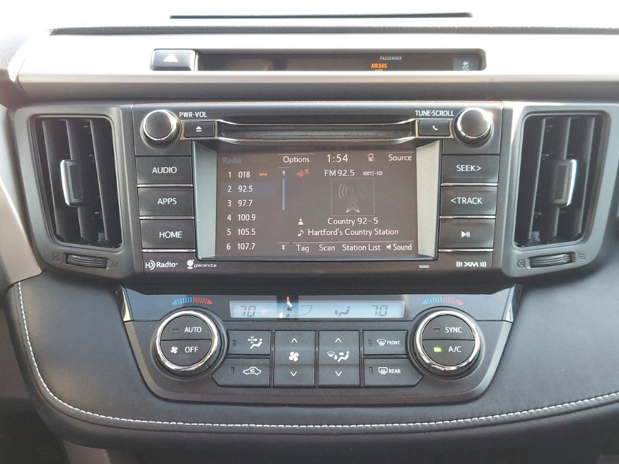 Used 2016 Toyota RAV4 XLE AWD/4WD image 13