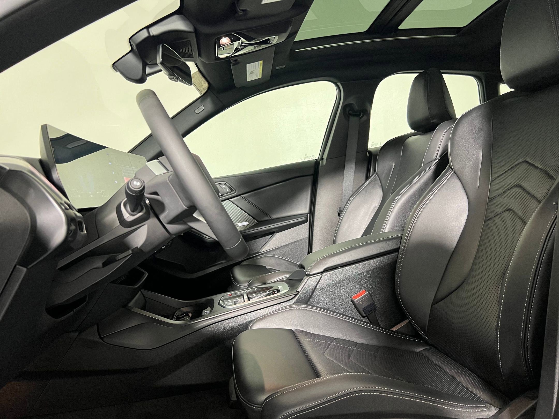 Used 2025 BMW 228i xDrive w/ Premium Package AWD/4WD image 5