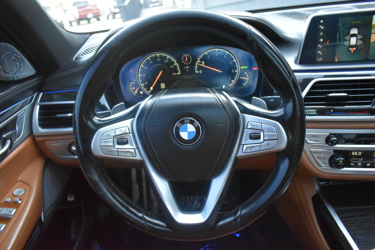 Used 2018 BMW 750i xDrive AWD/4WD image 14