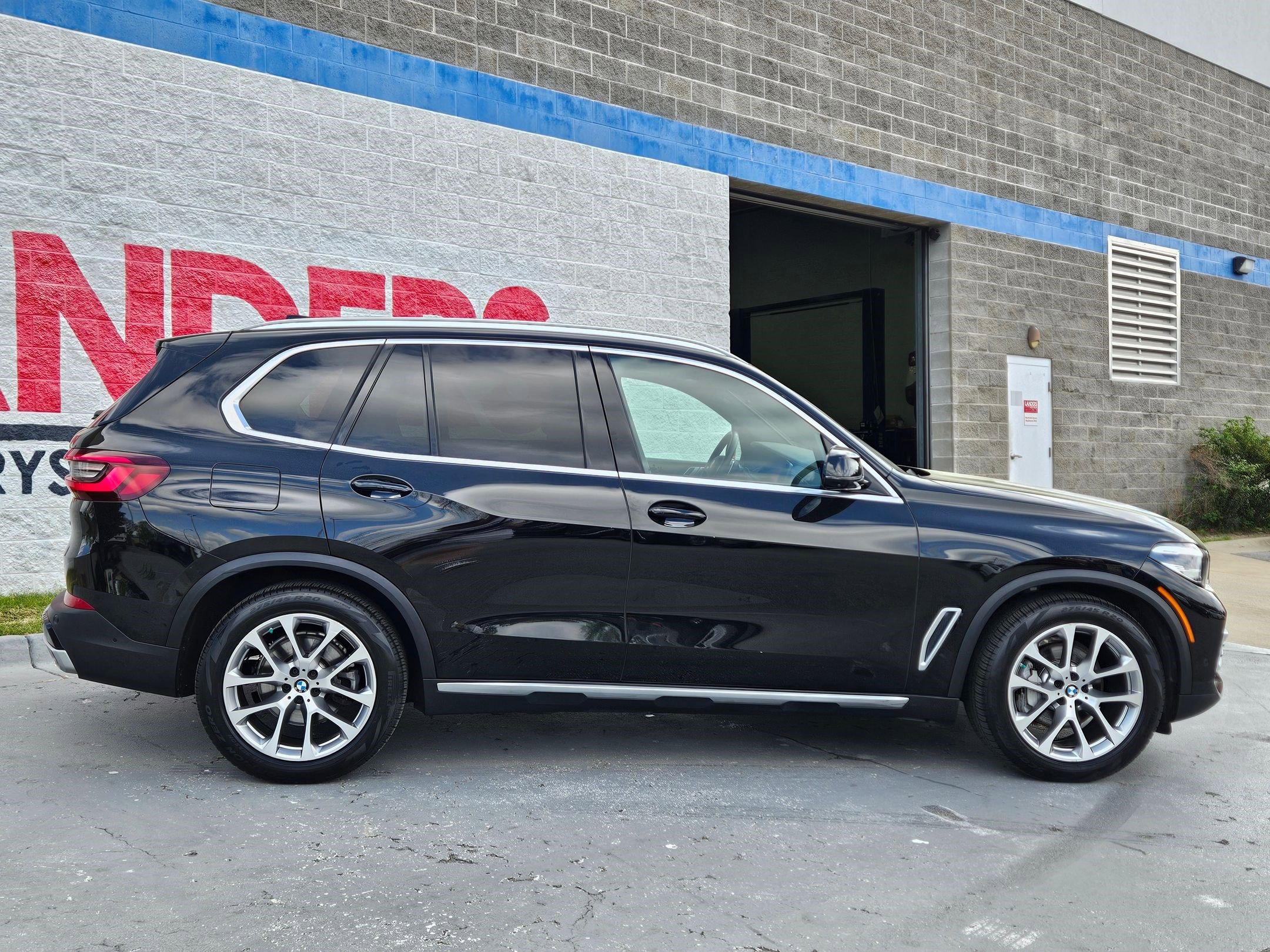Used 2021 BMW X5 xDrive40i w/ Convenience Package image 8