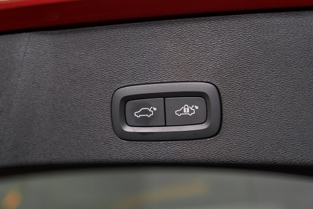 Used 2023 Volvo C40 P8 Recharge Ultimate w/ Protection Package Premier AWD/4WD image 50