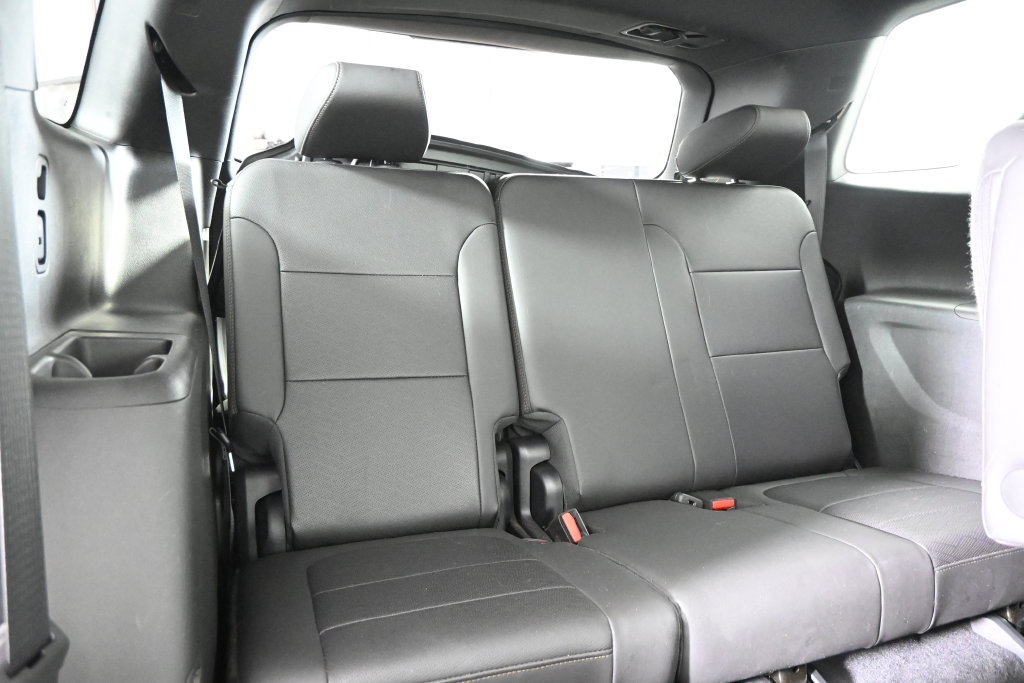 Used 2023 Chevrolet Traverse High Country w/ LPO, Floor Liner Package AWD/4WD image 16