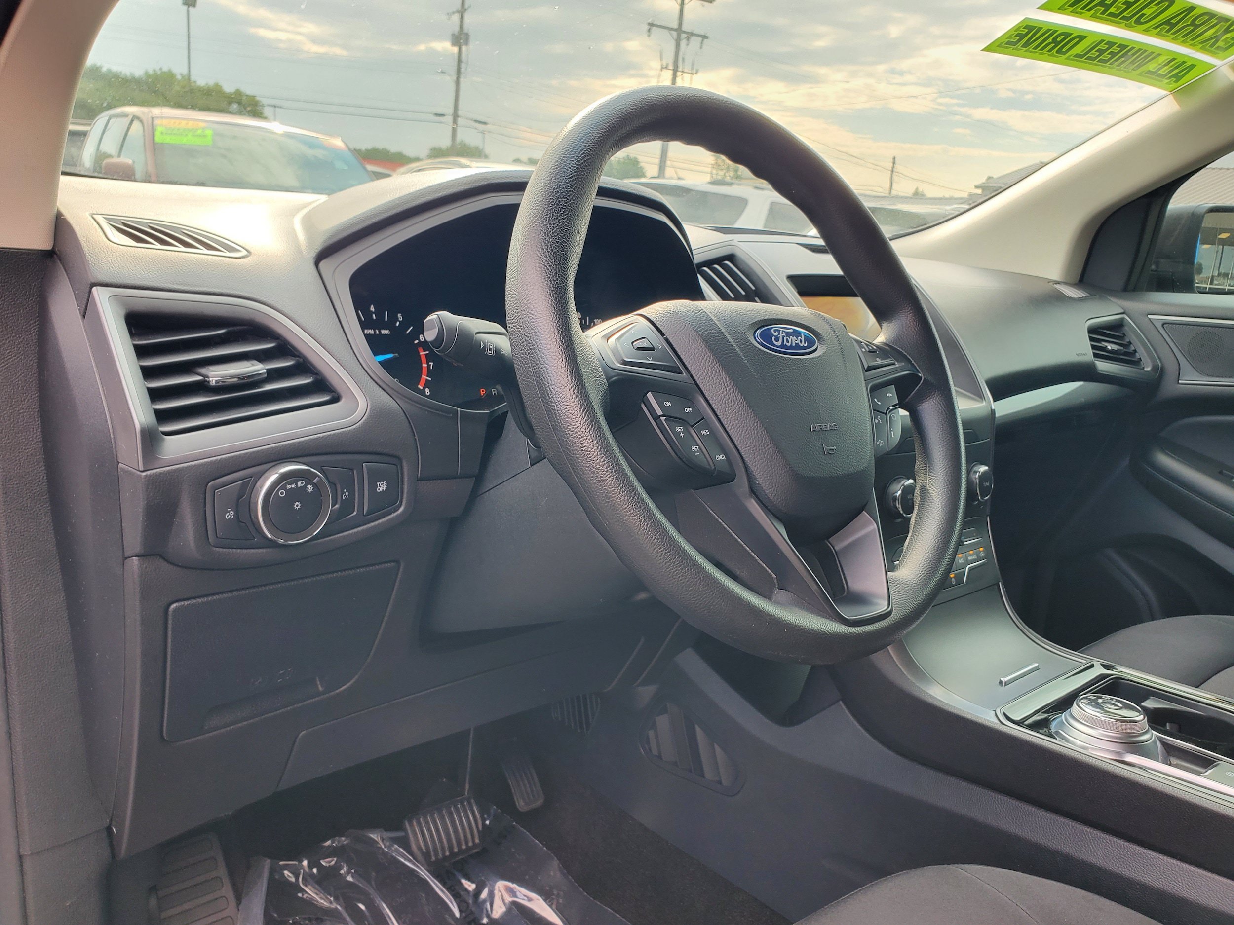 Used 2020 Ford Edge SE AWD/4WD image 13