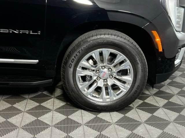 Used 2025 GMC Yukon XL Denali image 11