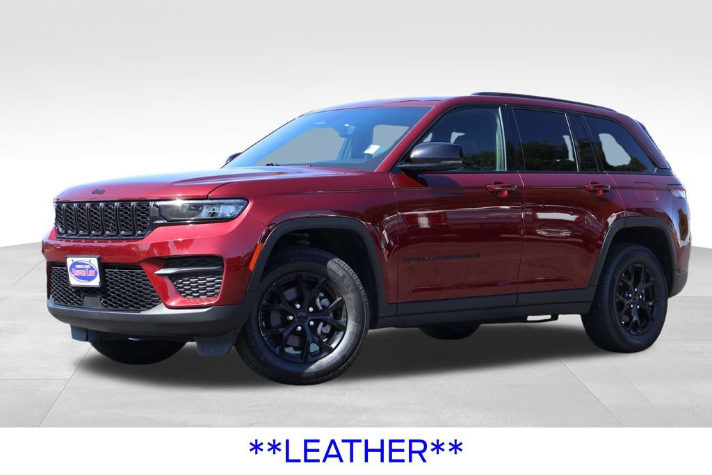 Used 2024 Jeep Grand Cherokee Altitude RWD image 20