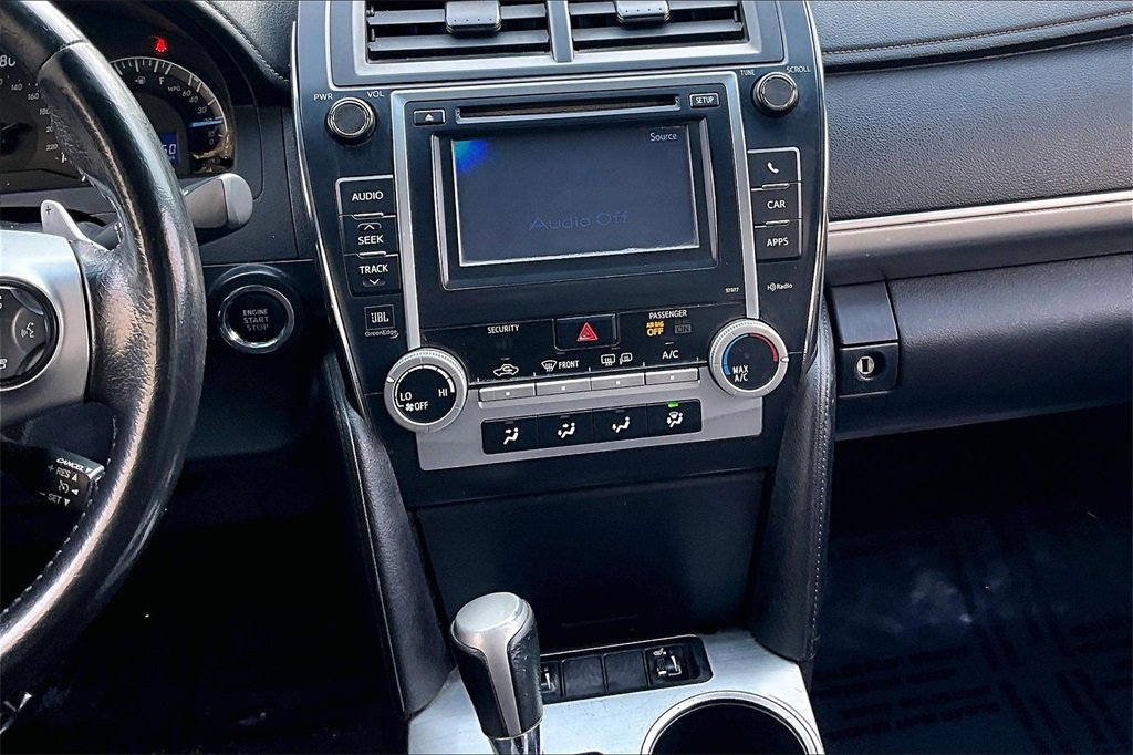 Used 2013 Toyota Camry SE image 19