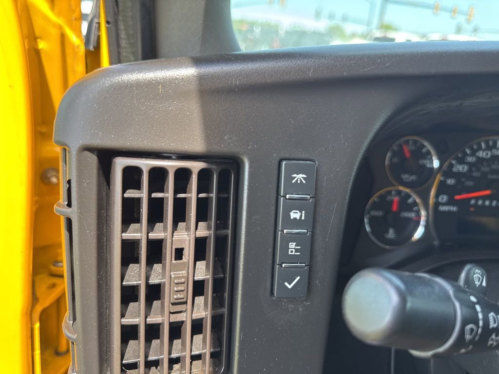 Used 2021 GMC Savana 3500 Extended w/ Power Convenience Package RWD image 30