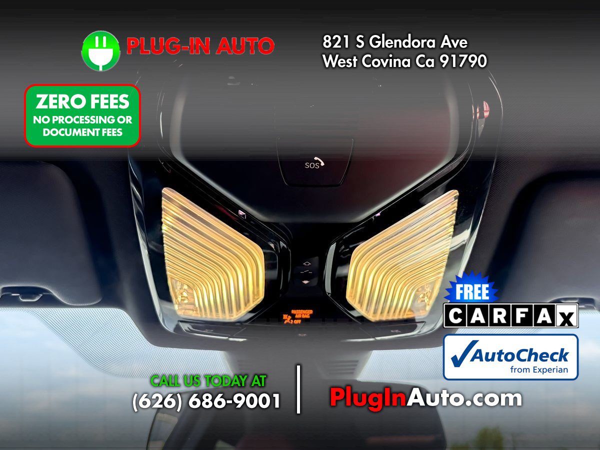 Used 2023 BMW 230i Coupe w/ Convenience Package RWD image 17