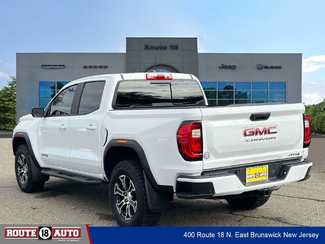 Used 2024 GMC Canyon AT4 w/ Technology Package AWD/4WD image 3
