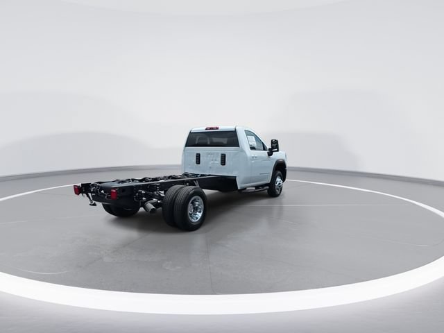 New 2026 GMC Sierra 3500 SLE RWD image 8