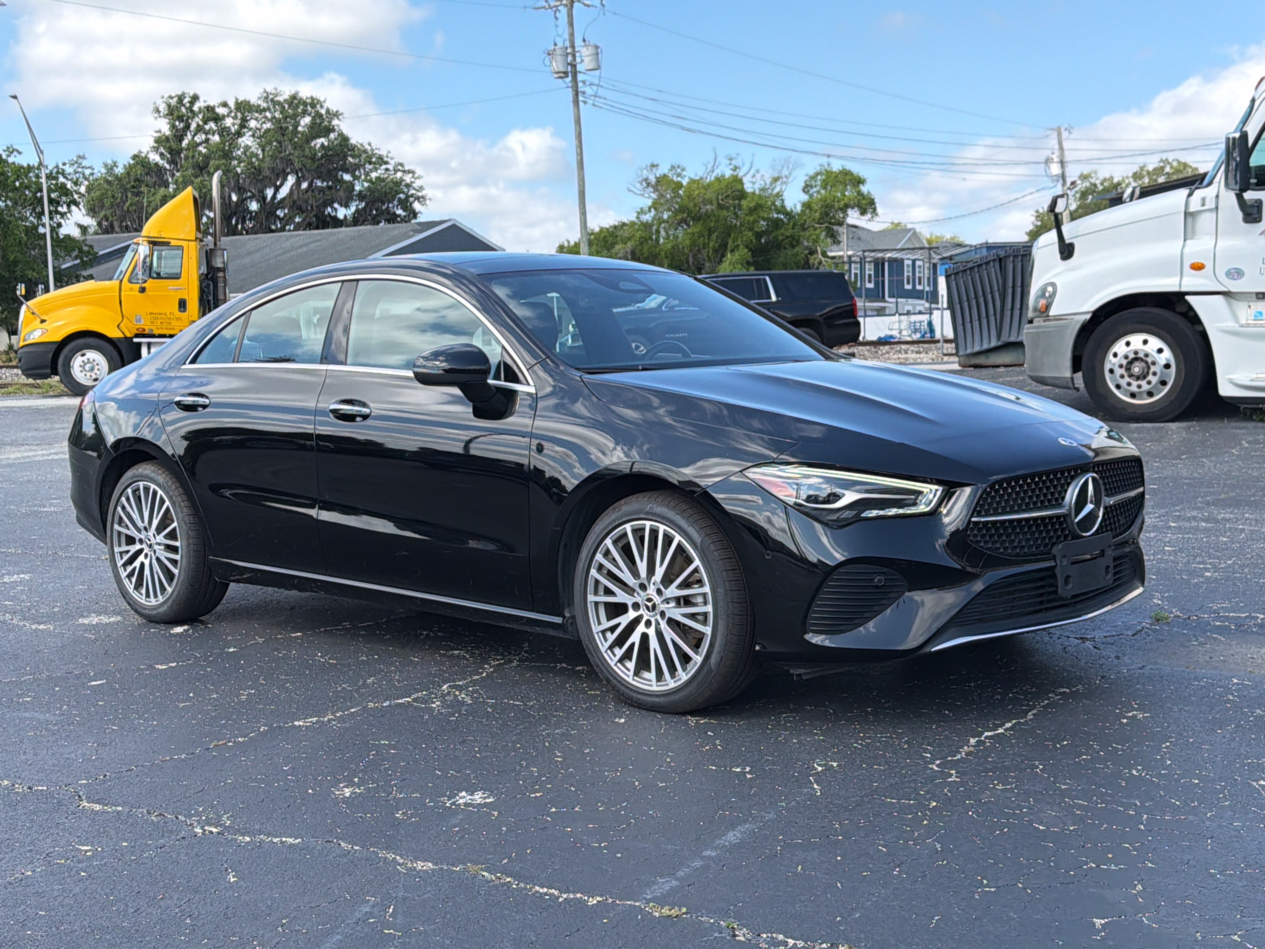 Used 2025 Mercedes-Benz CLA 250 image 1