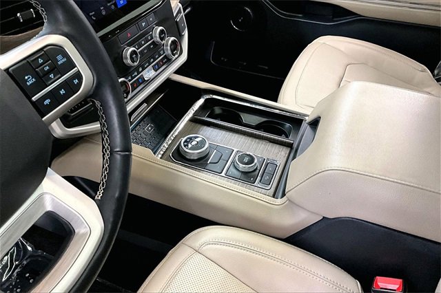 Used 2022 Ford Expedition Limited image 19