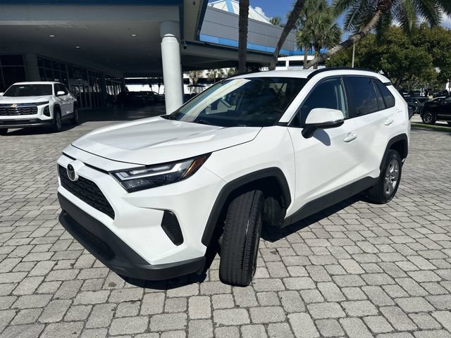 Used 2024 Toyota RAV4 XLE FWD image 39